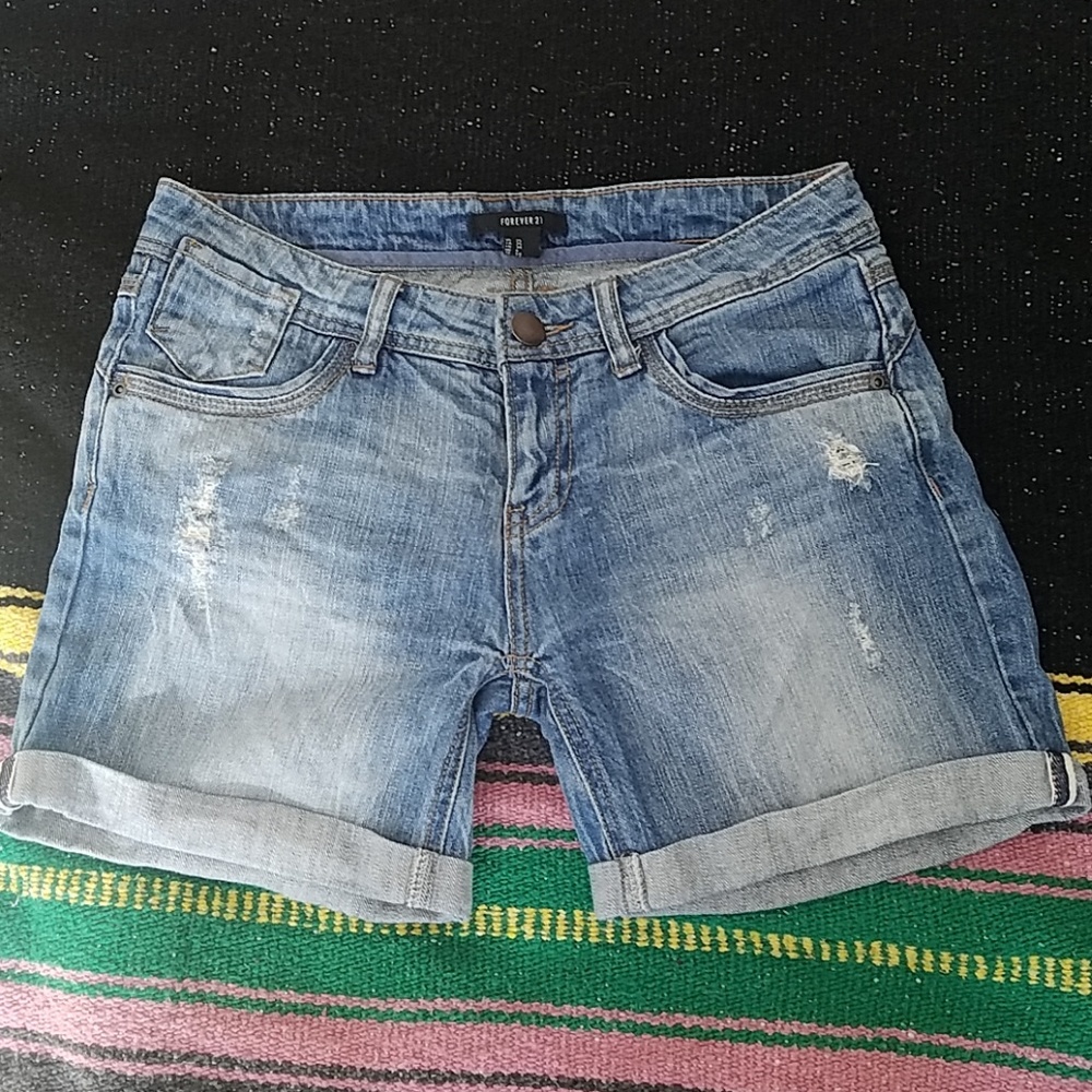 SALE 5/$20 🎉Forever 21 Denim Short/Bermuda